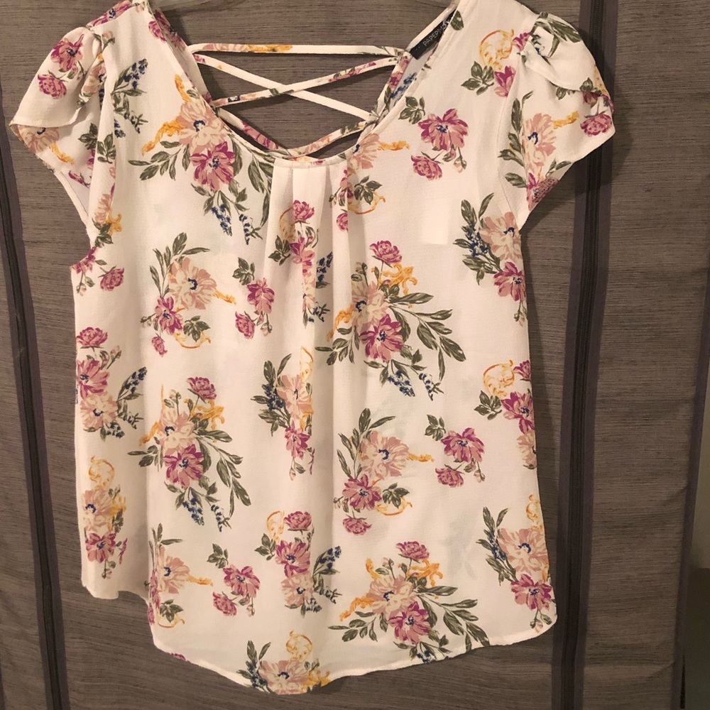 Paper moon floral top NWT